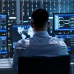 Эксперт по кибербезопасности