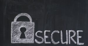 В новом отчете рассматриваются насущные проблемы кибербезопасности K-12