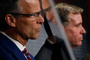 John Thune, R-S.D., and Mark Warner, D-Va., hold a news conference at the U.S. Capitol on March 7, 2023 in Washington, D.C. (Photo by Chip Somodevilla/Getty Images)