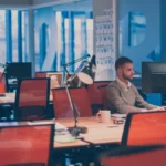 Риск возрастает по мере распространения каналов связи