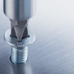 Закручиваем гайки: тактика давления, применяемая бандами, занимающимися вымогательством