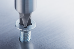 Закручиваем гайки: тактика давления, применяемая бандами, занимающимися вымогательством