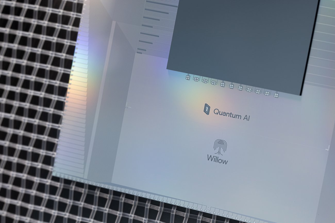 Quantum Echoes: Google заявила о первой «верифицируемой квантовой выгоде» на чипе Willow